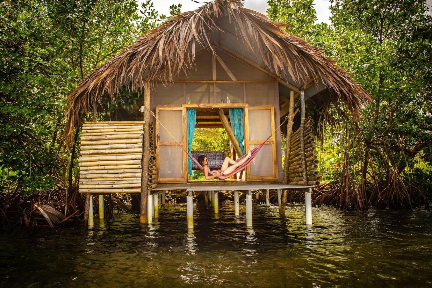 Hotel CocoVivo Bocas del Toro Esterno foto